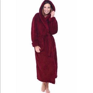 Alexander  Del Rossa Bathrobe